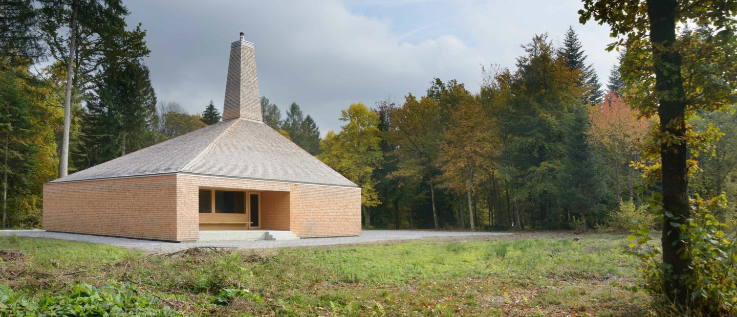 Forst-und-Jagdhaus-Tannau-Aussen-Sohm-HolzBautechnik-08